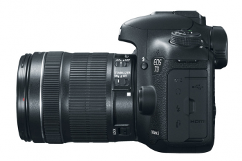 Canon 7D MKII Side